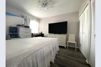 1570 W 46th St #214, Hialeah, FL 33012 - Photo 8