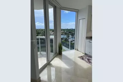 4779 Collins Ave #706, Miami Beach, FL 33140 - Photo 8