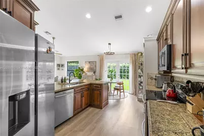 10900 NW 18th Ct, Plantation, FL 33322 - Photo 14