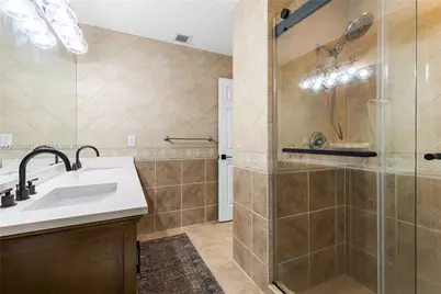 10900 NW 18th Ct, Plantation, FL 33322 - Photo 34