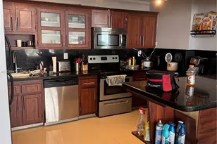 600 NE 36th St, Miami, FL 33137 - Photo 20