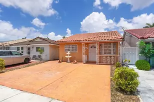 8805 NW 114th Terrace, Hialeah Gardens, FL 33018 - Photo 2