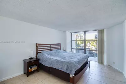 800 Parkview Dr #311, Hallandale Beach, FL 33009 - Photo 12