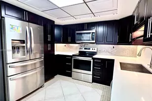 535 NW 98th Ave, Plantation, FL 33324 - Photo 4