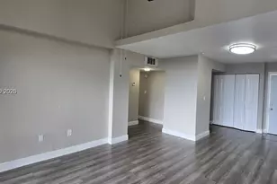 8870 Fontainebleau Blvd, Miami, FL 33172 - Photo 4