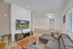 18641 NE 21st Ave, Miami, FL 33179 - Photo 4