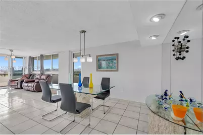 3200 Collins Ave #12-8, Miami Beach, FL 33140 - Photo 8