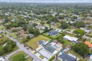 46 NE 164th St, Miami, FL 33162 - Photo 50