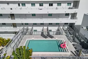 421 Meridian Ave, Miami Beach, FL 33139 - Photo 4