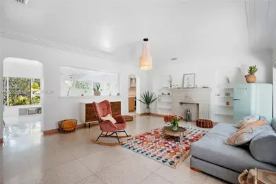 528 NE 72nd St, Miami, FL 33138 - Photo 8