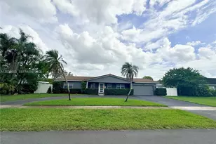 5680 SW 7th St, Plantation, FL 33317 - Photo 1