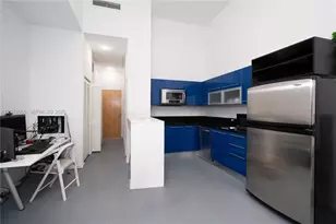 253 NE 2nd St, Miami, FL 33132 - Photo 6