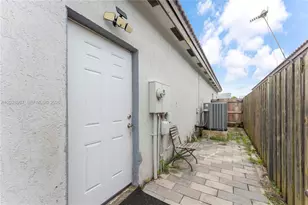 28021 SW 133rd Pl, Homestead, FL 33033 - Photo 32