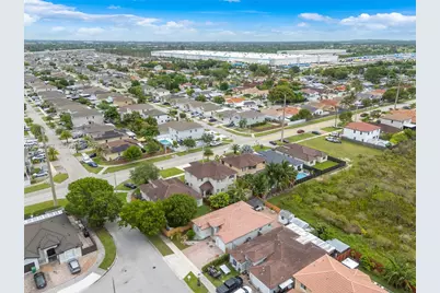 28021 SW 133rd Pl, Homestead, FL 33033 - Photo 36
