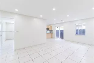 1214 NW 34th Ave, Miami, FL 33125 - Photo 10