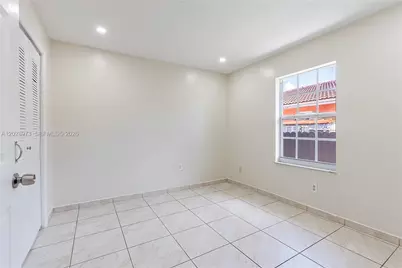 1214 NW 34th Ave #1214, Miami, FL 33125 - Photo 12