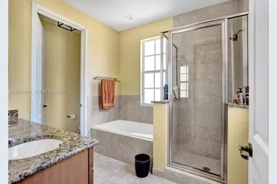 823 NW 82nd Ln, Boca Raton, FL 33487 - Photo 64