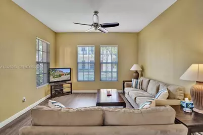 823 NW 82nd Ln, Boca Raton, FL 33487 - Photo 38