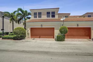 823 NW 82nd Ln, Boca Raton, FL 33487 - Photo 2