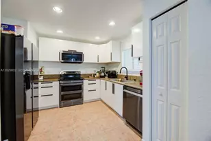 5955 London Ln, Tamarac, FL 33321 - Photo 8