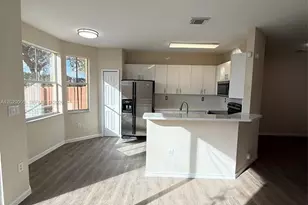 8528 SW 166th Pl, Miami, FL 33193 - Photo 8