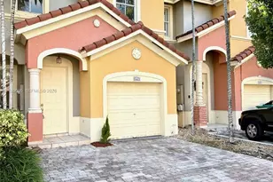 8528 SW 166th Pl, Miami, FL 33193 - Photo 2