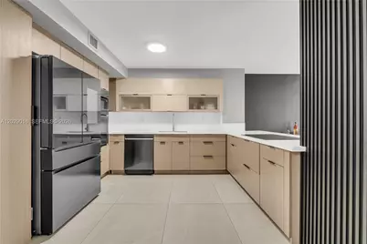 1450 Brickell Bay Dr #1815, Miami, FL 33131 - Photo 8