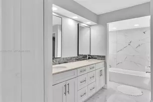 17532 NW 61st Ct N, Hialeah, FL 33015 - Photo 70