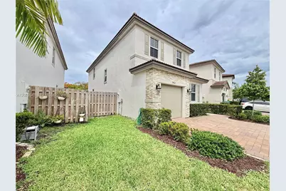 2462 NW 131st Cir, Miami, FL 33167 - Photo 2