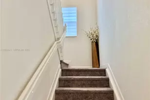 2462 NW 131st Cir, Miami, FL 33167 - Photo 10