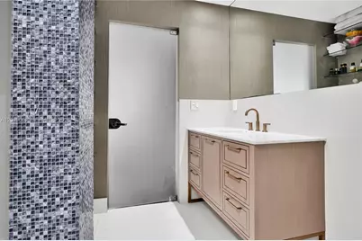 725 NE 22nd St #11E, Miami, FL 33137 - Photo 18
