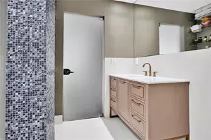 725 NE 22nd St, Miami, FL 33137 - Photo 18