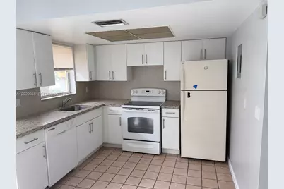 2512 NW 52nd Ave #22B, Lauderhill, FL 33313 - Photo 12