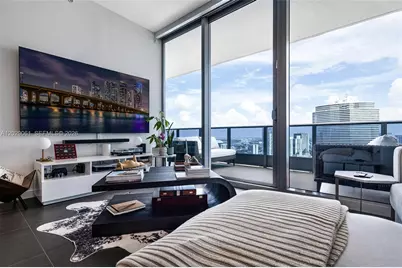 200 Biscayne Boulevard Way #4812, Miami, FL 33131 - Photo 2