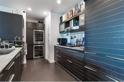 200 Biscayne Boulevard Way #4812, Miami, FL 33131 - Photo 14