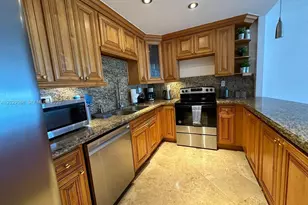 19370 Collins Ave, Sunny Isles Beach, FL 33160 - Photo 2