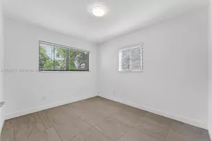 680 W 50th Pl, Hialeah, FL 33012 - Photo 14