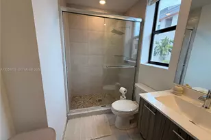 10407 NW 82nd St, Doral, FL 33178 - Photo 24