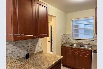 6501 Winfield Blvd #A-26, Margate, FL 33063 - Photo 8
