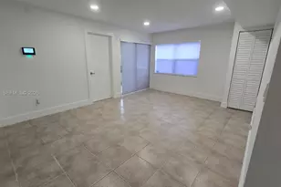 6515 W 26th Dr, Hialeah, FL 33016 - Photo 2