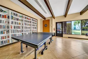 3475 N Country Club Dr, Aventura, FL 33180 - Photo 20
