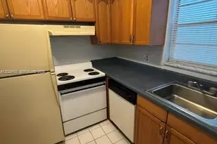 6505 Winfield Blvd, Margate, FL 33063 - Photo 16