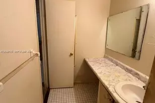 6505 Winfield Blvd, Margate, FL 33063 - Photo 12
