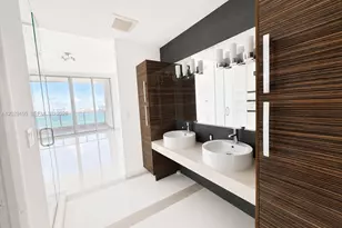 2020 N Bayshore Dr, Miami, FL 33137 - Photo 10