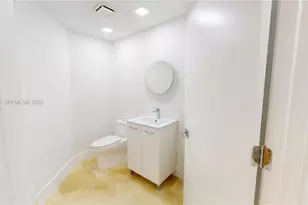 21050 NE 38th Ave, Aventura, FL 33180 - Photo 38