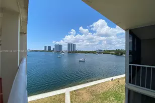 2920 Point E Dr, Aventura, FL 33160 - Photo 4