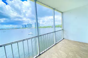 2920 Point E Dr, Aventura, FL 33160 - Photo 24