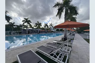 6453 NW 102nd Path #103, Doral, FL 33178 - Photo 38