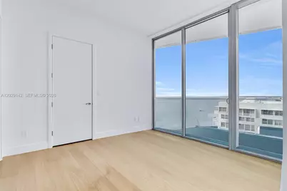 175 SE 25 Rd #1103, Miami, FL 33129 - Photo 18
