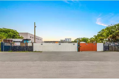 14760 NW 24th Ct, Opa Locka, FL 33054 - Photo 2